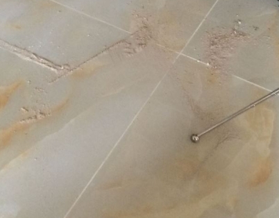 石家庄瓷砖空鼓维修公司分享粘合剂选择不当在瓷砖铺贴过程中可能导致以下问题